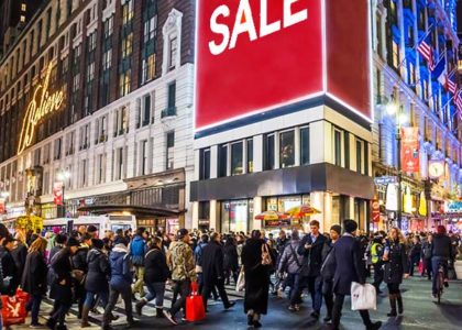 retail increase sales during holidays